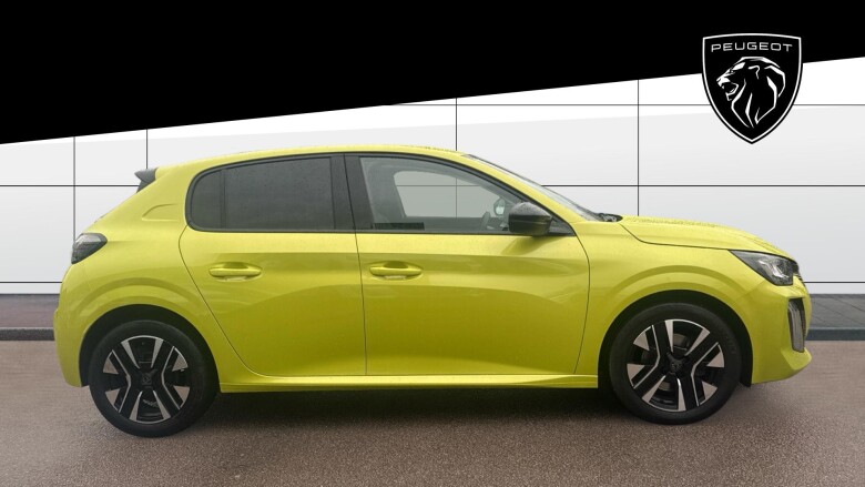 Peugeot 208 1.2 PureTech 100 Allure 5dr Petrol Hatchback